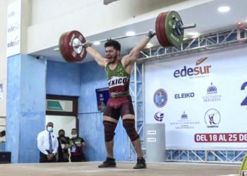 Adán Cárdenas mejora sus marcas nacionales rumbo a París 2024