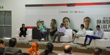 Comparten deportistas sus experiencias en el deporte