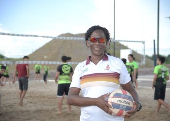 ENTRENADORA DE LA SELECCIÓN DE VOLEIBOL DE PLAYA DE CUBA  VIENE A FORTALECER EL TALENTO SINALOENSE