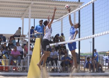 EL VOLEIBOL DE PLAYA APROVECHA LOCALÍA