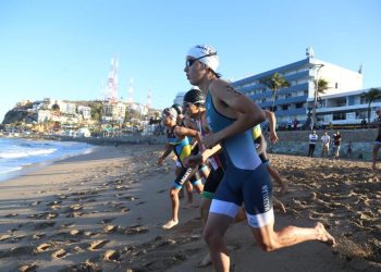 Define Triatlón sus representantes