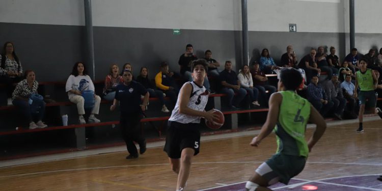 Sinaloa ya tiene boleto al nacional en básquetbol en la 2008-2007