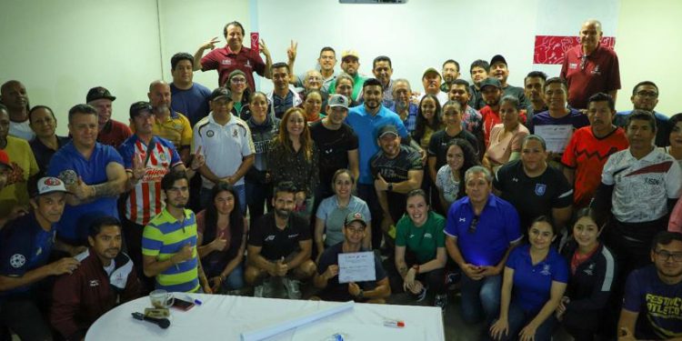 92 entrenadores concluyen capacitación internacional a entrenadores
