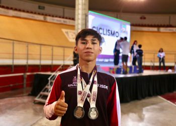 Ariel Robles gana dos medallas de platas en ciclismo