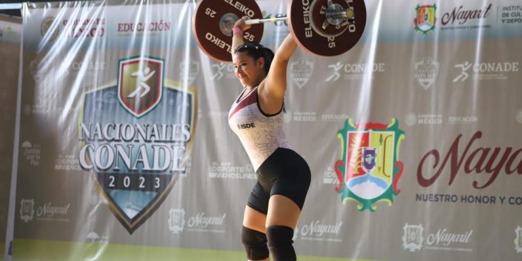 Pesas levanta cuatro oros y cinco platas en la rama femenil