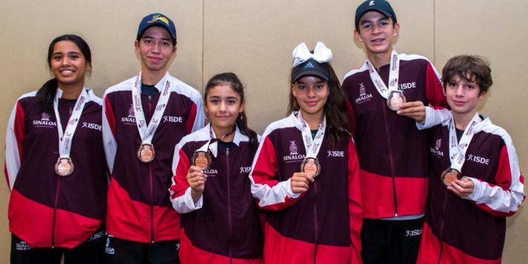 Tenis gana tres bronces en Tabasco