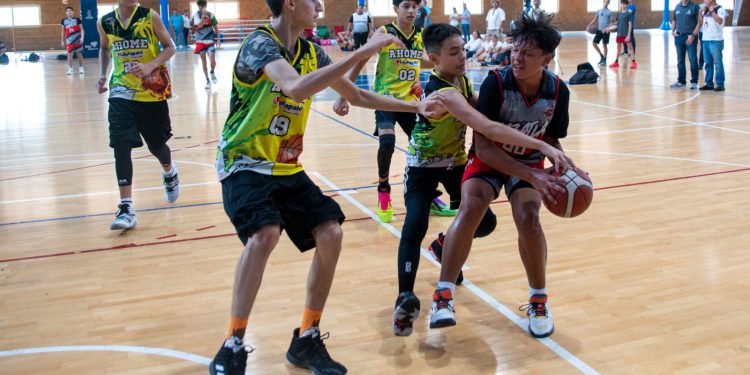 Culiacán y Ahome, dominan Estatal de Basquetbol U14