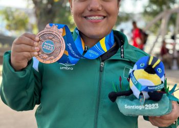 Se cuelga Pauleth Mejía la medalla de bronce