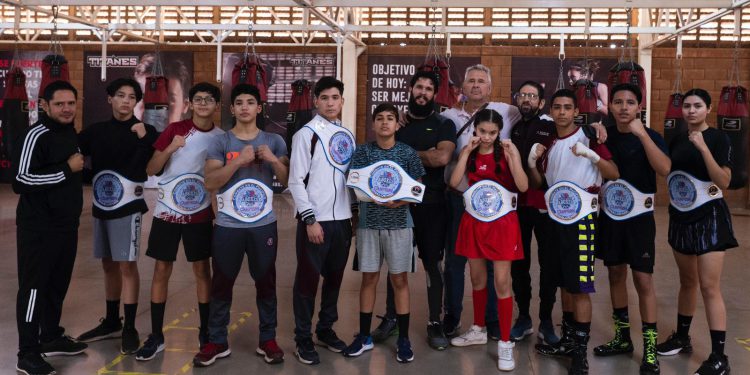 Dominan boxeadores del CARB ISDE Torneo “Combate en el Pacífico”