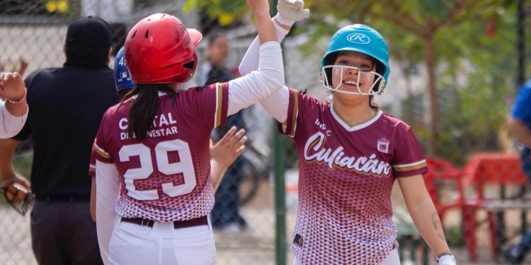 Acaricia Mazatlán el Campeonato en la Juvenil Menor Femenil.