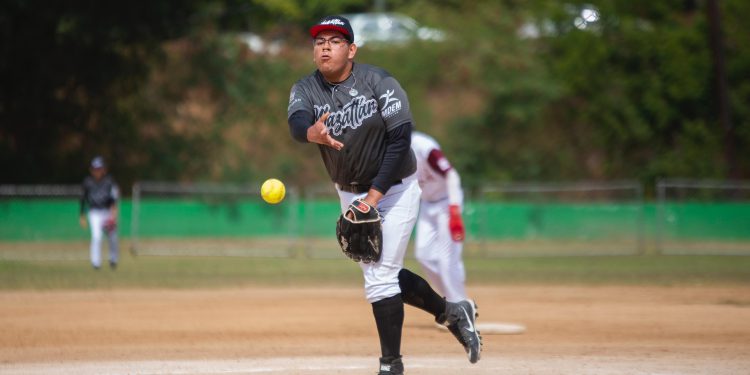 Se cubre de gloria José González.