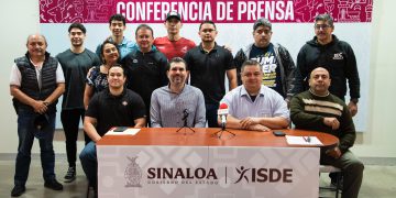 Capacitan a entrenadores de Gimnasia Artística Varonil.