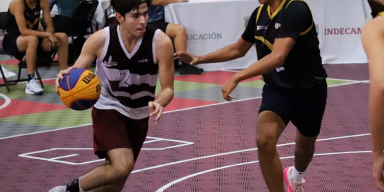 Se mantienen en la pelea.