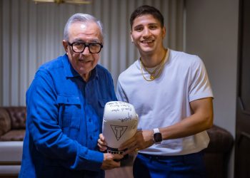 Rocha recibe al medallista olímpico Marco Verde y a su entrenador