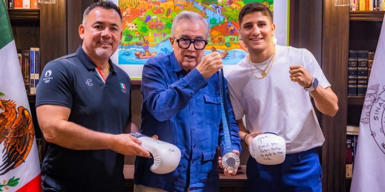 Rocha recibe al medallista olímpico Marco Verde y a su entrenador