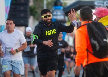 PRESENTE JULIO CESAR CASCAJARES RAMÍREZ EN LA EDICIÓN 34 DEL MARATÓN INTERNACIONAL DE CULIACÁN QUE FUE TODO UN ÉXITO.