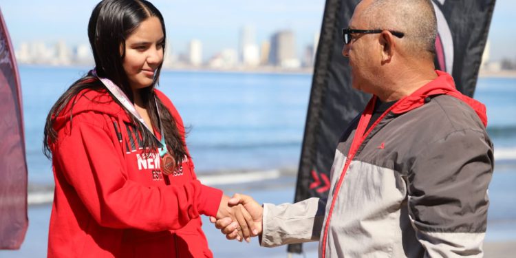 Sin rival en Aguas Abiertas