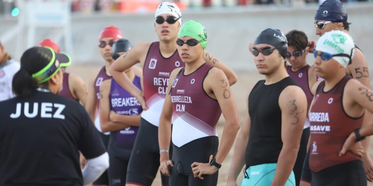 Mazatlán supera a Culiacán en la prueba del Triatlón en la Fase Estatal, por una medalla de oro
