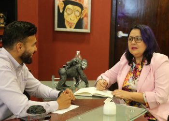 Visita la Lic. María Martina Salazar Rodríguez a Julio Cesar Cascajares