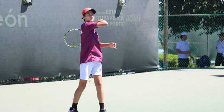 AVANZAN EN TENIS LA 14 VARONIL Y 16 FEMENIL A OLIMPIADA NACIONAL