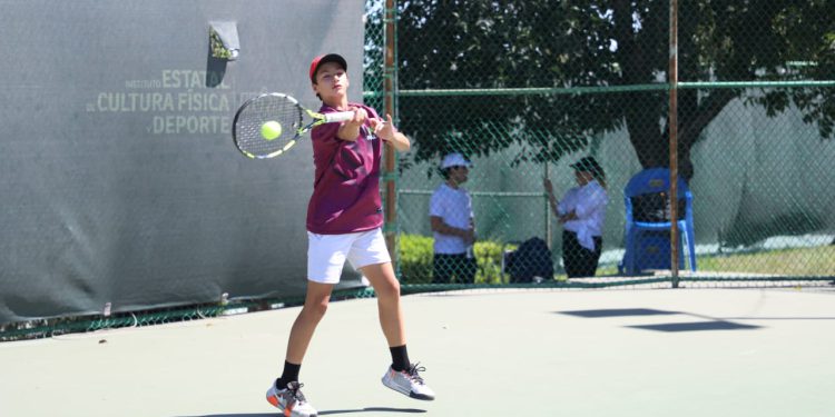 AVANZAN EN TENIS LA 14 VARONIL Y 16 FEMENIL A OLIMPIADA NACIONAL