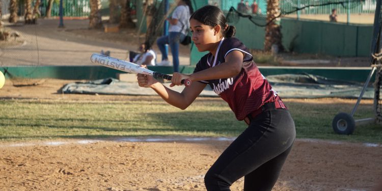 Sinaloa afina su softbol femenil rumbo al Macro Regional CONADE 2025