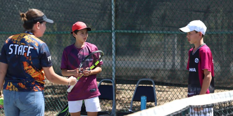 AVANZAN EN TENIS LA 14 VARONIL Y 16 FEMENIL A OLIMPIADA NACIONAL