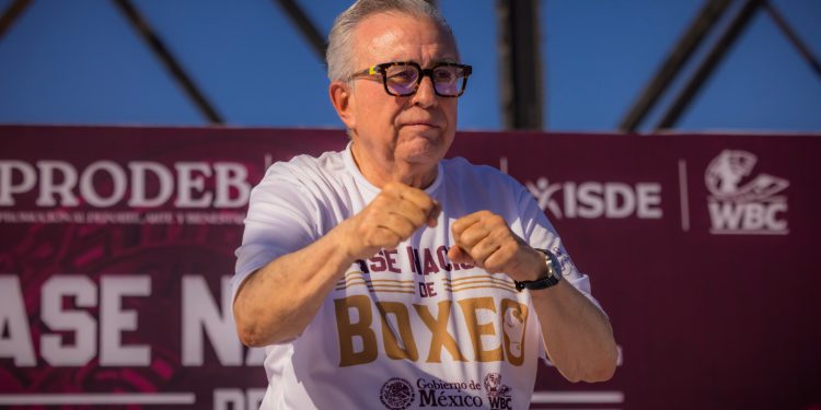 Éxito Clase Masiva de Boxeo; asisten más de cuatro mil personas