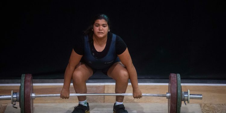 Sinaloa inicia el macro regional de halterofilia en Monterrey