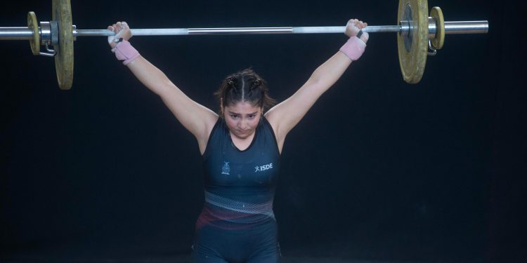 Sinaloa suma resultados destacados y dos pases directos en el segundo día del macro regional de halterofilia en Monterrey