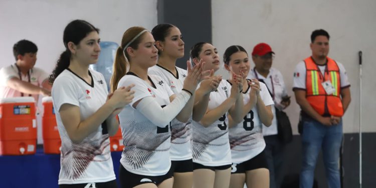 Suma Sinaloa una victoria  en Voleibol de Sala