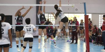 Suma Sinaloa una victoria  en Voleibol de Sala