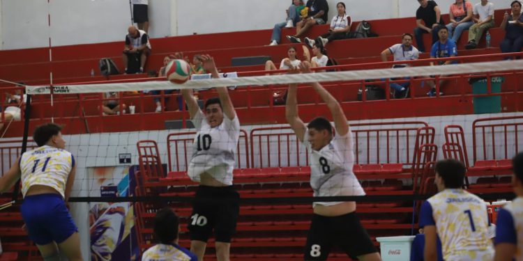 Suma Sinaloa una victoria  en Voleibol de Sala