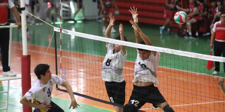 Suma Sinaloa una victoria  en Voleibol de Sala