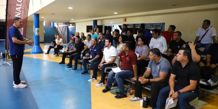 Inicia seminario de Handball