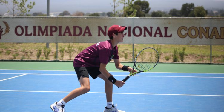 Sinaloa con balance positivo en el segundo día de tenis en Huamantla