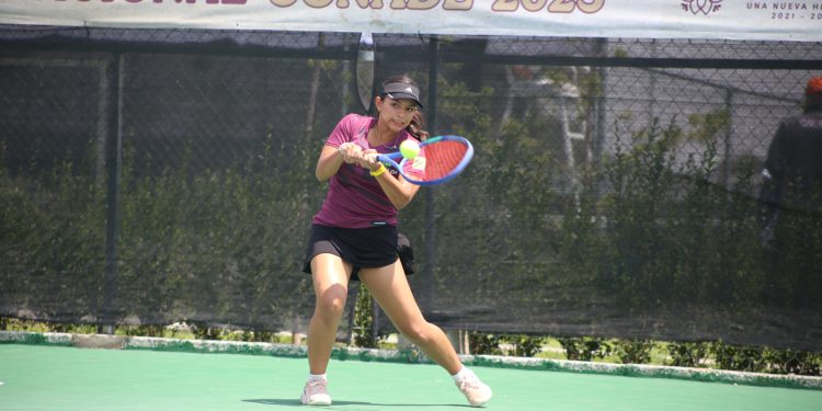 Sinaloa con balance positivo en el segundo día de tenis en Huamantla