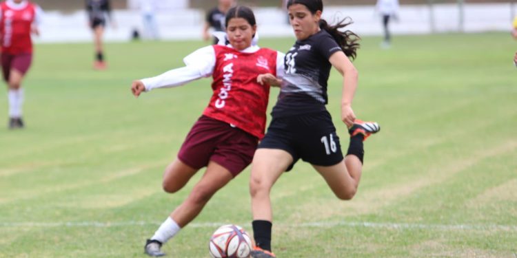 INICIA SINALOA CON TRIUNFO EN FUTBOL