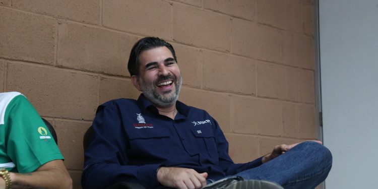 Regresan a Sinaloa los para atletas que brillaron en el Grand Prix de París