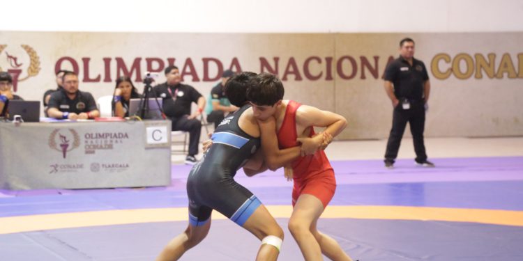 CUATRO BRONCES PARA SINALOA EN LUCHAS