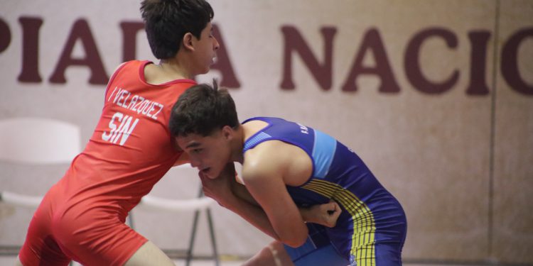 CUATRO BRONCES PARA SINALOA EN LUCHAS