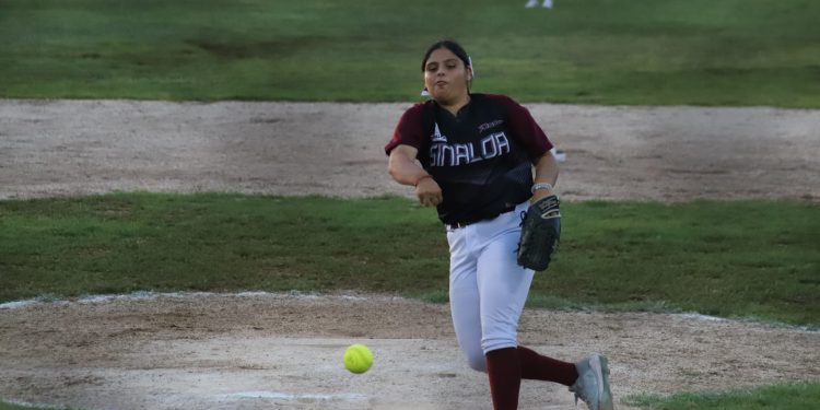 Oswaldo Pérez se cubre de gloria; lanza sin hit ni carrera a Guerrero
