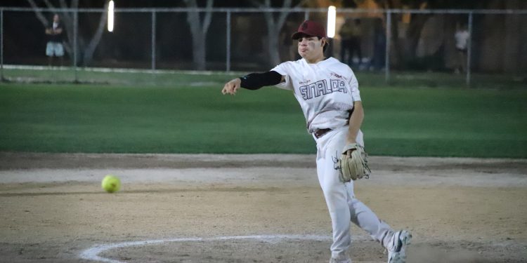 Oswaldo Pérez se cubre de gloria; lanza sin hit ni carrera a Guerrero