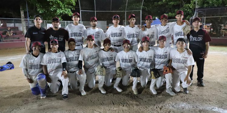 Oswaldo Pérez se cubre de gloria; lanza sin hit ni carrera a Guerrero