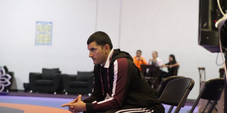 Camila Castro gana medalla de bronce en Lucha