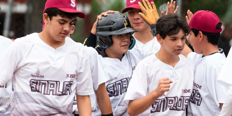EN BÉISBOL DE OLIMPIADA NACIONAL CONADE 2025, SINALOA AVANZA A SEMIFINAL EN LA JUNIOR; MAÑANA VA POR SU BOLETO LA PRE-JUNIOR.