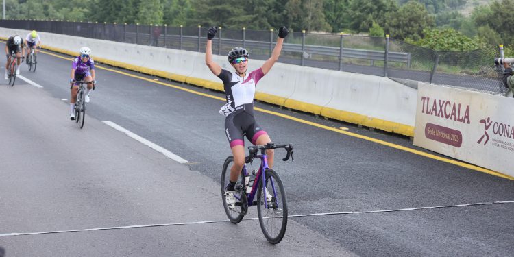 AKARI VALENZUELA Y EQUIPO SINALOENSE BRILLAN EN CICLISMO DE RUTA EN OLIMPIADA NACIONAL