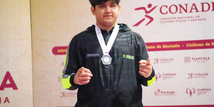 Leonardo Guerrero representará a México en el Panamericano U20 de Luchas Asociadas