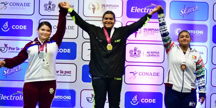 IMPACTANTE CIERRE DE SINALOA EN LA HALTEROFILIA FEMENIL…4 OROS Y 2 PLATAS EN OLIMPIADA NACIONAL CONADE.