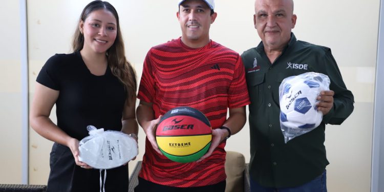 Entrega ISDE material deportivo a OEEMA